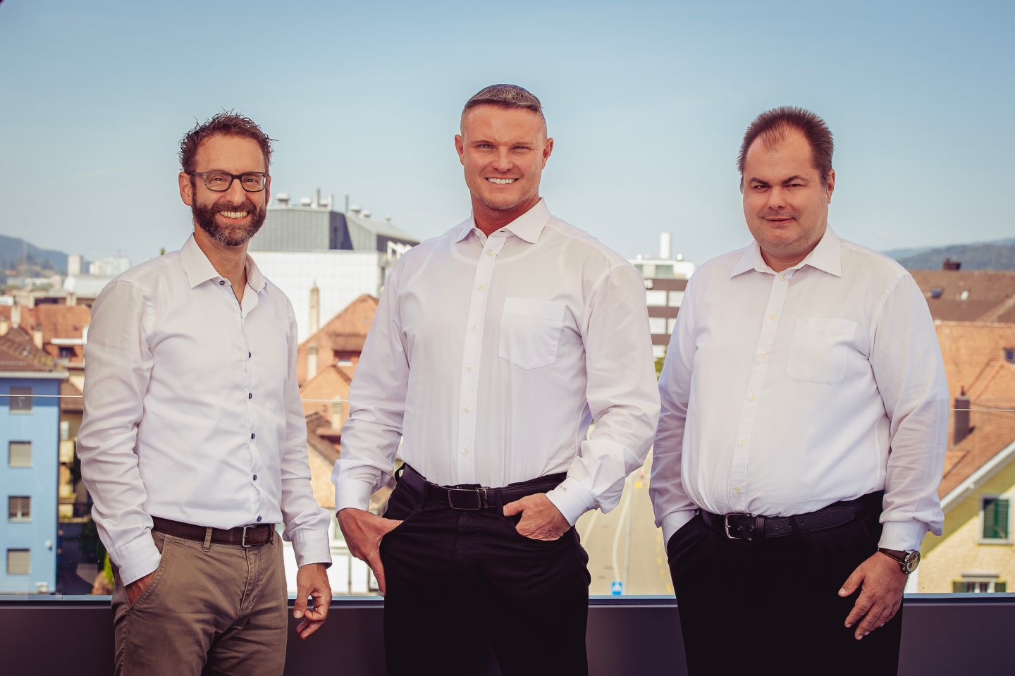 Die Leasing-Spezialisten bei der Raiffeisenbank an der Limmat: (v.l.) Gregory Soder, Leiter Firmenkundenberatung und Mitglied der Bankleitung, Stephan Müller, Firmenkundenberater, Daniel Isler, Firmenkundenberater