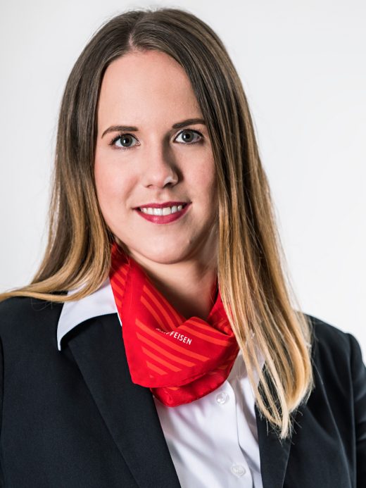 Nicole Konrad, Privatkundenberaterin