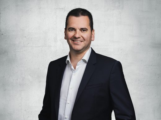 Elio Bettio, Mitarbeiter Credit Office