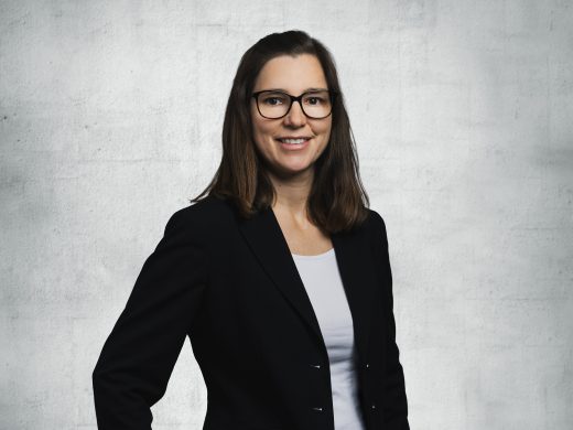 Claudia Theiler, Führungsunterstützung
