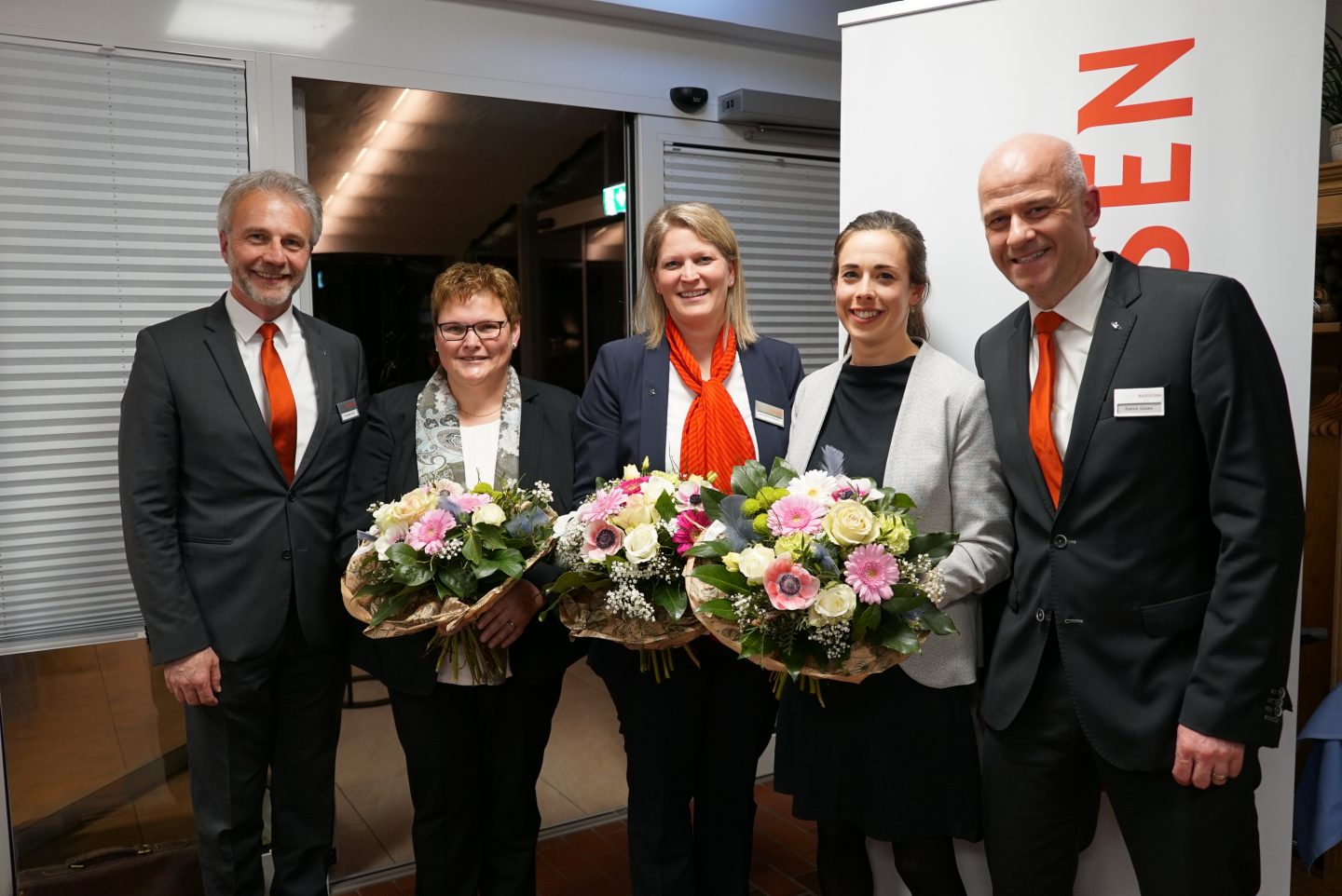 Von links: Christoph Hurni, Vorsitzender der Bankleitung, die neugewählte Verwaltungsrätin Annegreth Bienz, die abtretende Verwaltungsrätin Jeannette Riedweg-Lötscher, die neugewählte Verwaltungsrätin Iris Christener und Verwaltungsratspräsident Patrick Stalder.