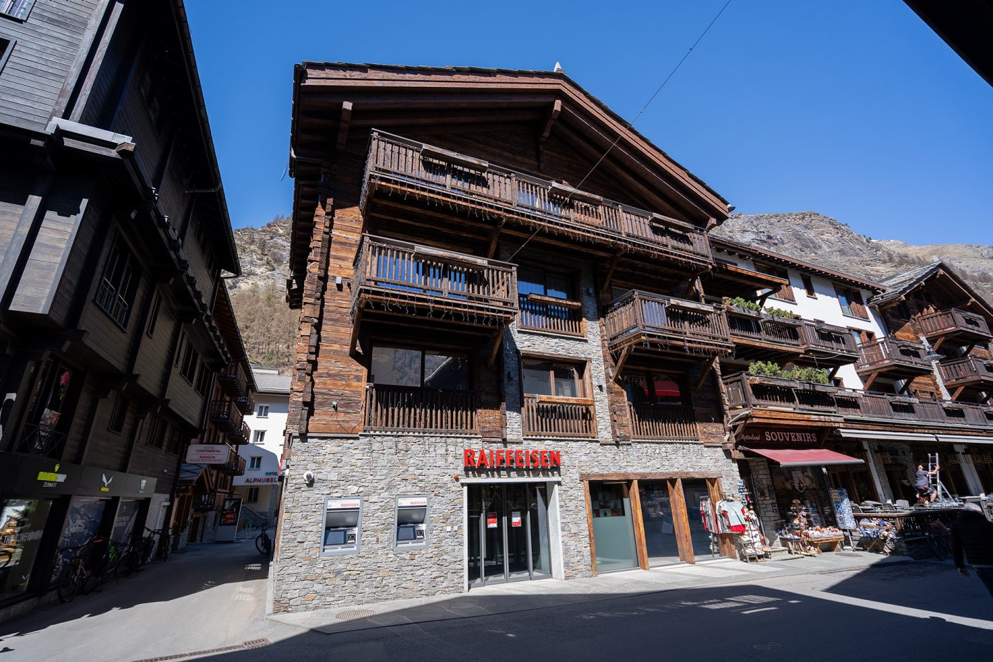 Bankstelle in Zermatt