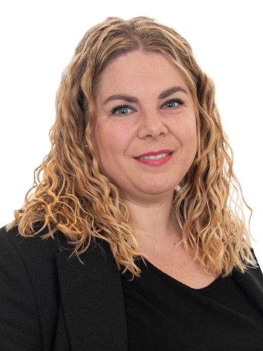 Jasmin Roberts - Kreditspezialistin