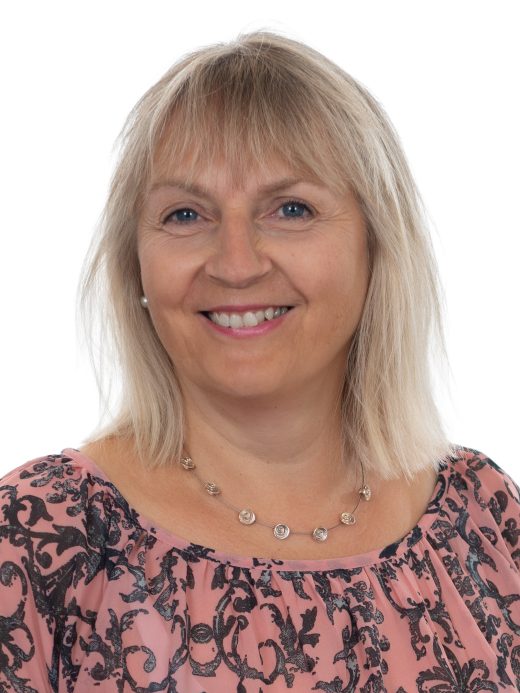 Karin Hug-Waldmeier - Mitarbeiterin Frontsupport
