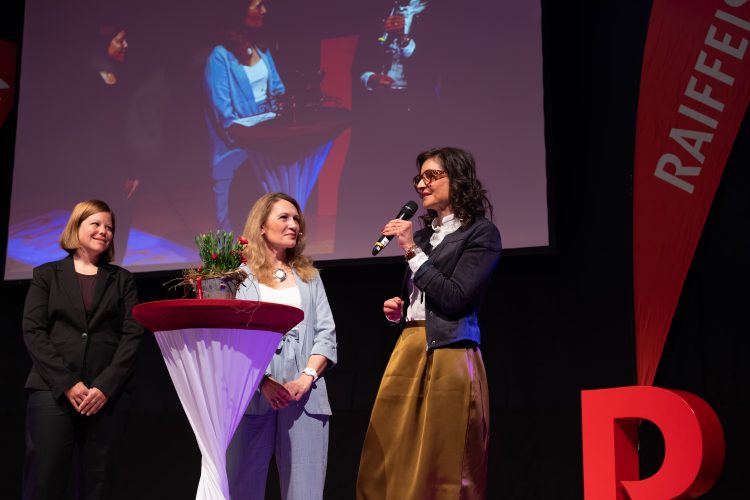 Kurz-Interviews mit den neuen VR-Kandidatinnen Jasmin Wenk und Sabine Walser