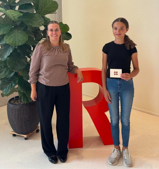 Anja Egle und Gewinnerin des Wettbewerbs