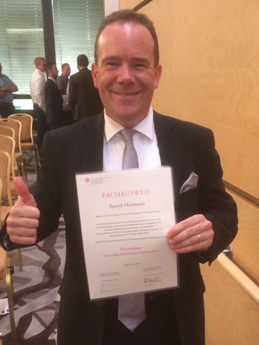 Patrick Hartmann bei der Diplomübergabe