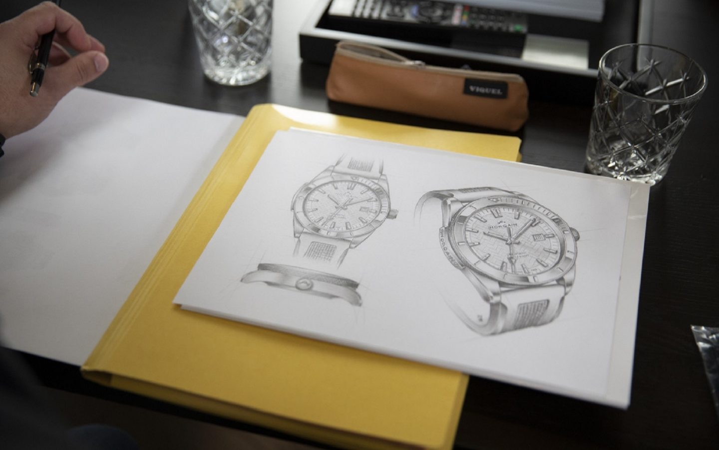 Zeichnung einer mechanischen Uhr