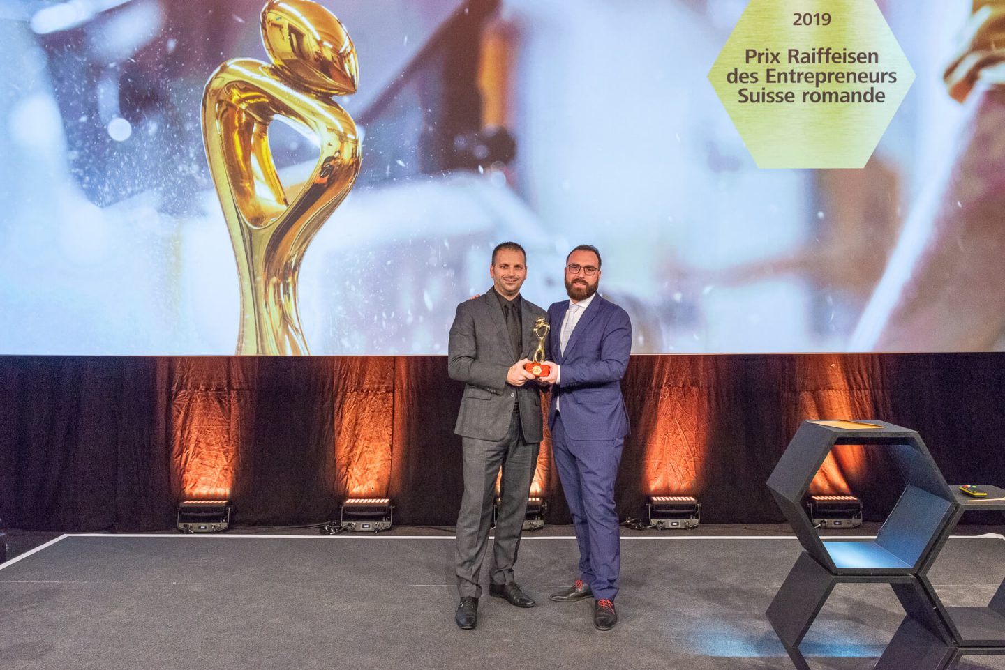 Lauréat du Prix Raiffeisen des Entrepreneurs: DM Surfaces SA