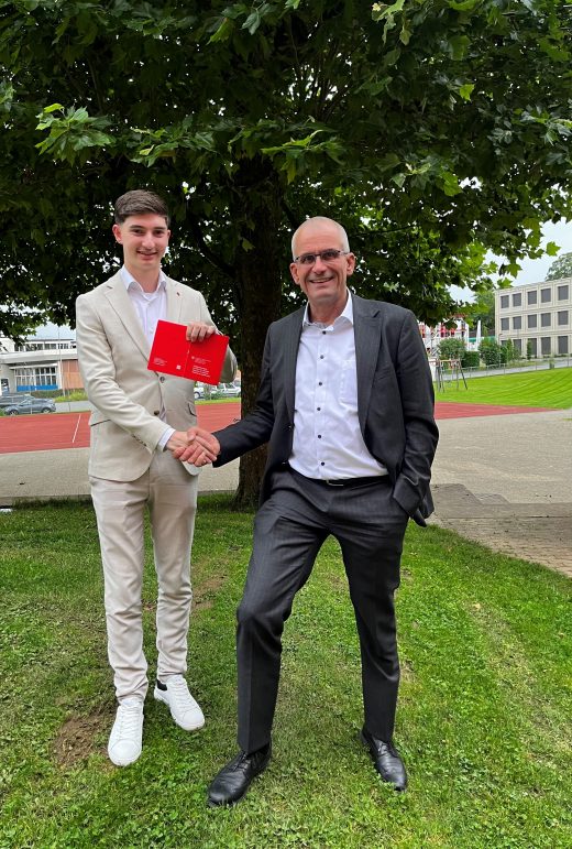 Mirio de Santis und Vorsitzender der Bankleitung, Ernst Locher