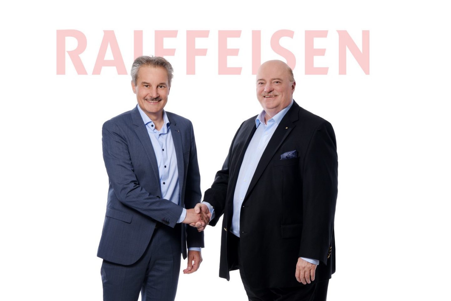 Übergabe Vorsitzender der Bankleitung