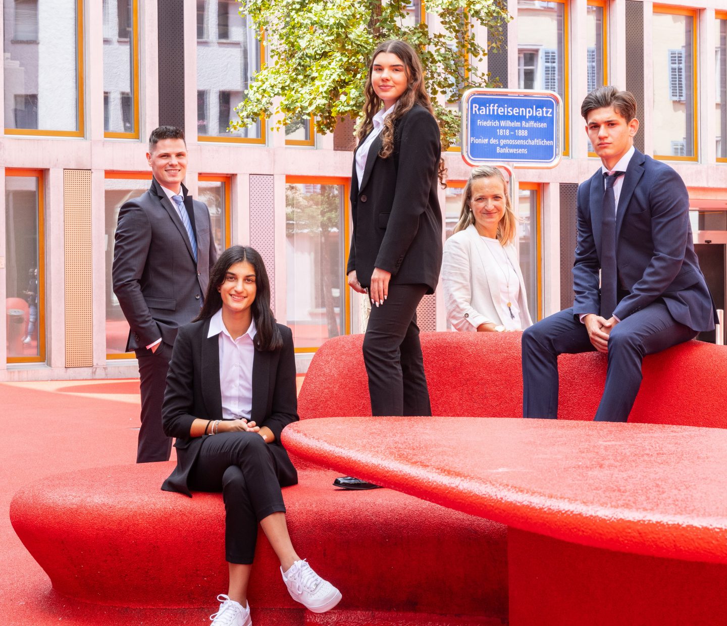 Neue Lernende der Raiffeisenbank St.Gallen
