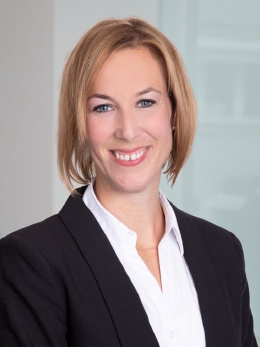 Fabienne Agretto, Privatkundenberaterin