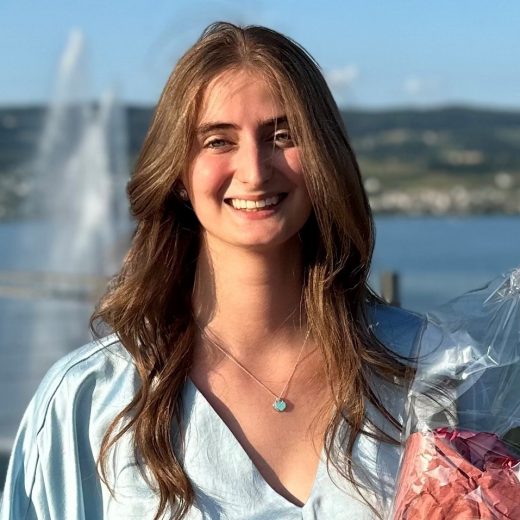 Sara Ismaili, Lehrabsolventin KV 