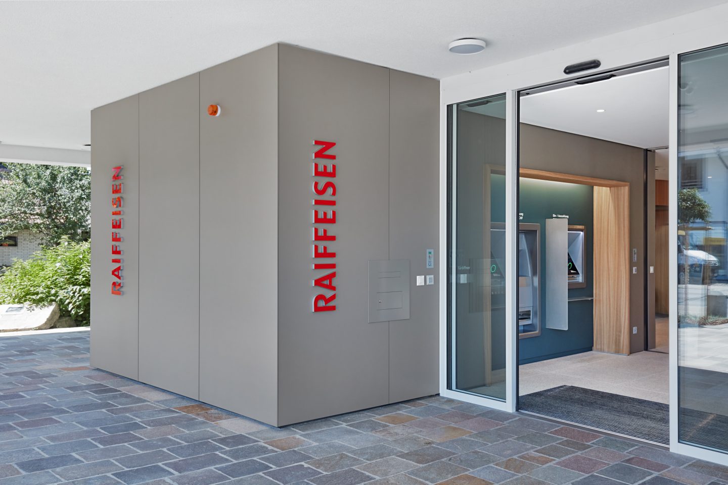 24-Stunden-Zone / Eingang Geschäftsstelle Kappel