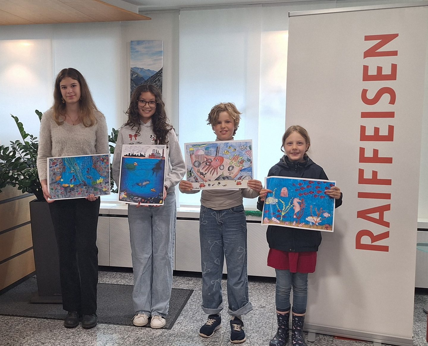 Die glücklichen Gewinnerinnen der einzelnen Kategorien.