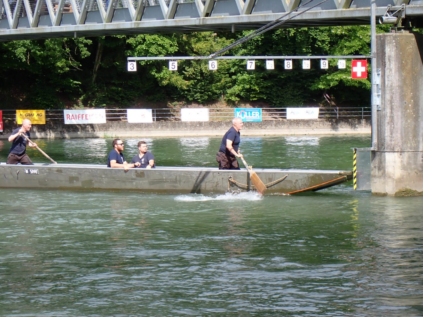 Matthias Vetsch in Aktion auf dem Fluss