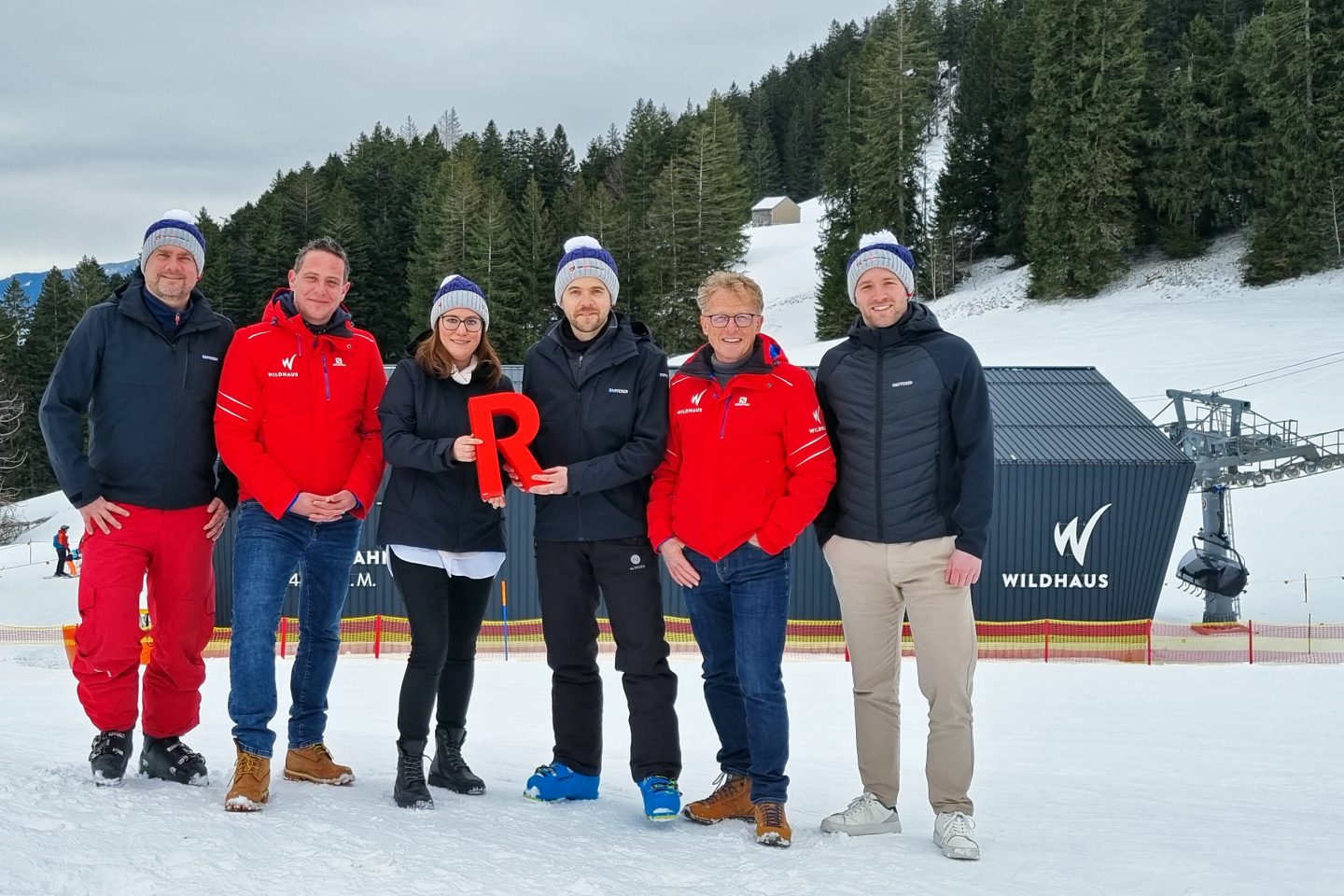 Anordung Vertreter von Banken und Bergbahnen Wildhaus
