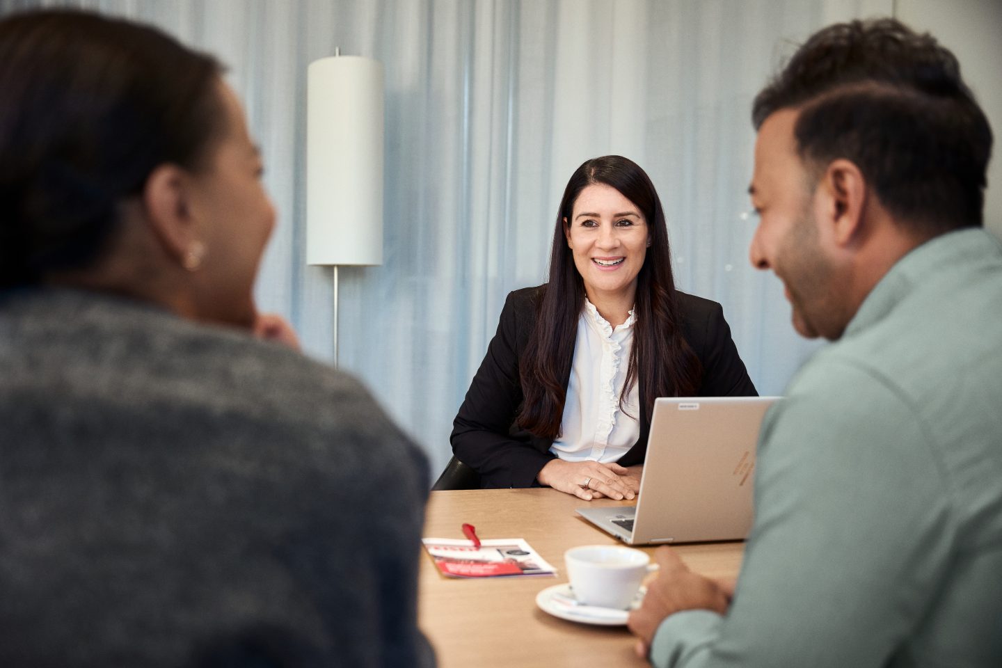 Frau im Job-Interview