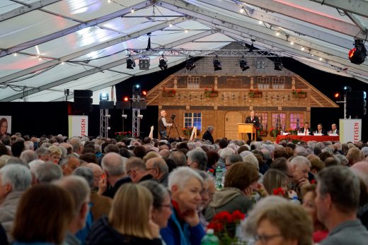 Blick in die Versammlung