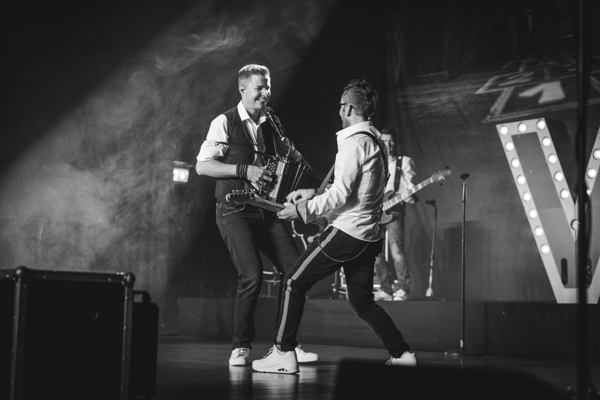 VolXRoX -Mundartainment