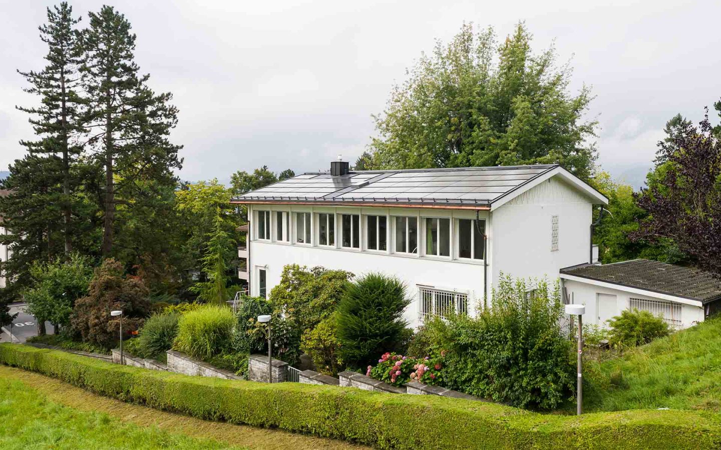 Das Einfamilienhaus aus dem Jahr 1960 steht im Luzerner Dreilindenquartier.